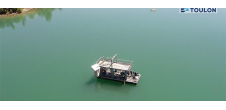 Une équipe du laboratoire MIO analyse l'eau du lac de Saint-Cassien