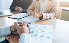 L'université de Toulon recrute 3 maîtres de langue étrangère pour la rentrée 2026.