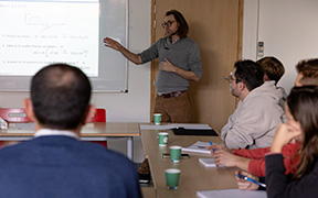 L'Université de Toulon et NAVAL GROUP s'associent pour former aux métiers des drones et systèmes autonomes navals